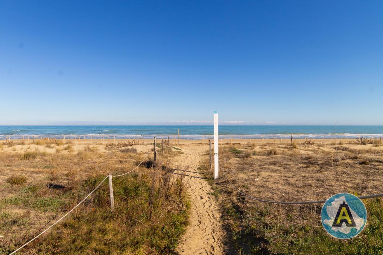 Casa Del Bello - Appartamento Di Fronte Al Mare A Silvi Сільві-Марина Екстер'єр фото